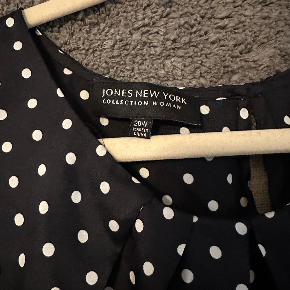 Jones Nee York Black Polka Dot Blouse - 2X - Picture 3 of 4